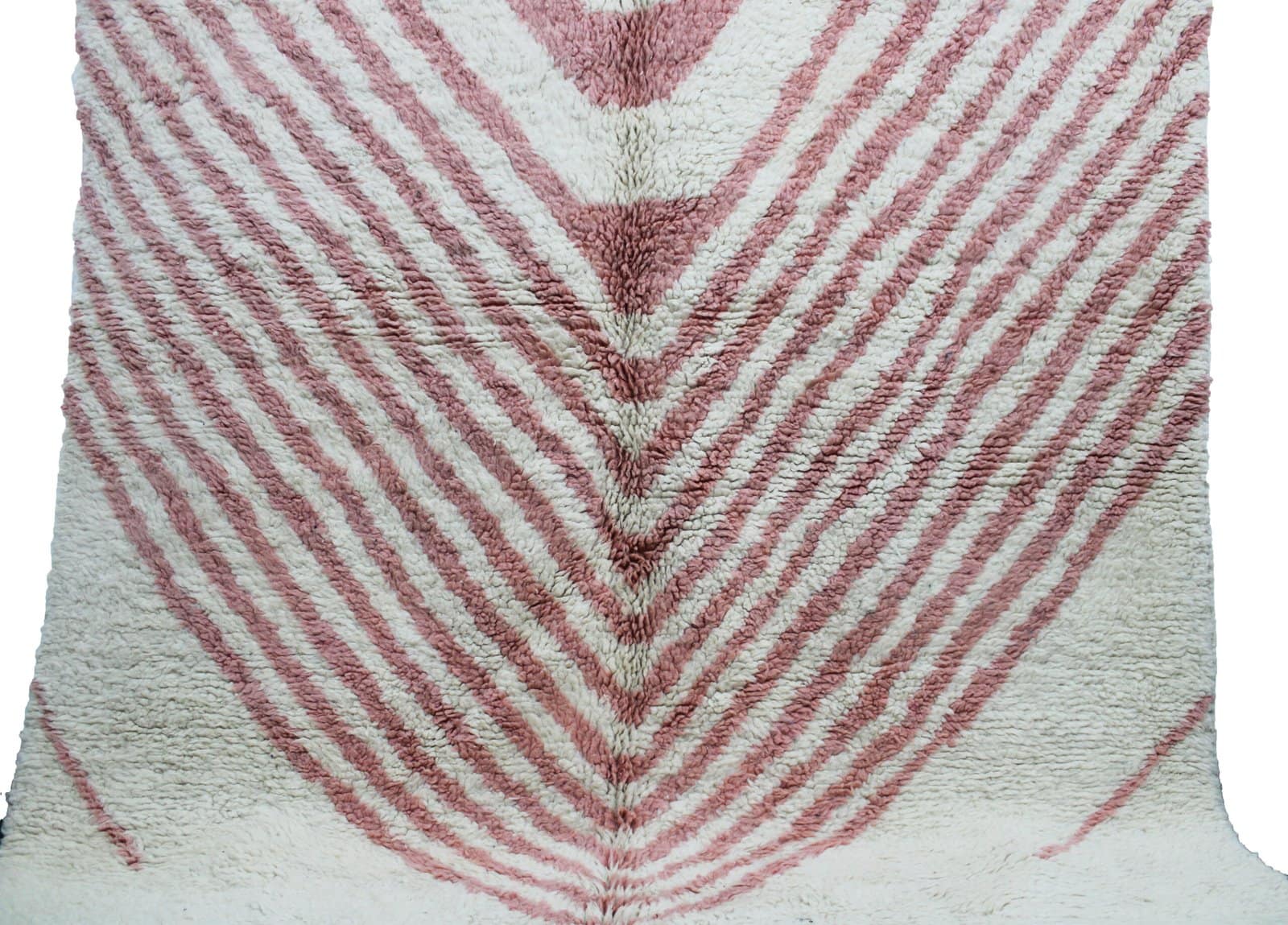 beni-ourain-area-rug-soft-pink-stripes Close-up of soft Berber wool rug with pink geometric patterns on cream background.