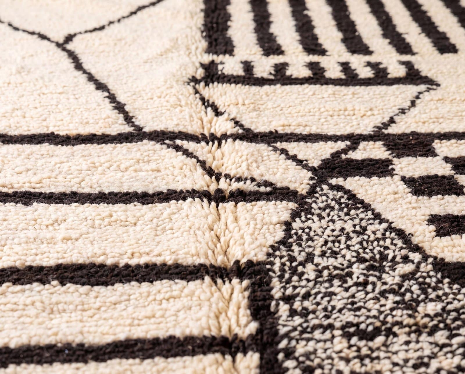 authentic-berber-area-rug-ivory-black-contemporary-design Abstract Berber Wool Rug | Black White Moroccan Tribal Carpet | Large Geometric Abstract Rug