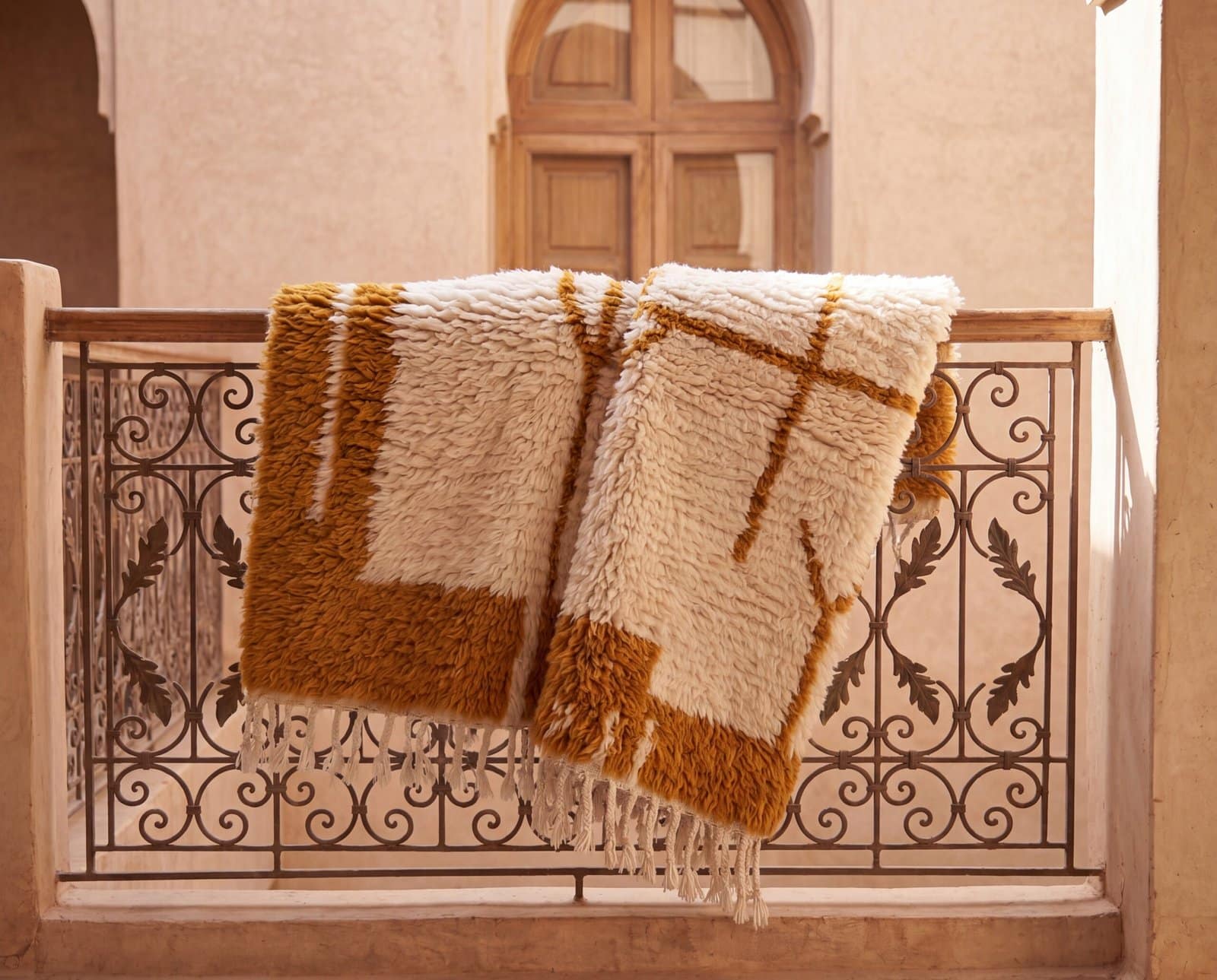 beni-ourain-rug-cream-wool-area-rug-minimalist-boho-decor Beni Ourain Rug, Plush creamy wool base with brown geometric motifs, Berber Rug, Home Decor Rug.
