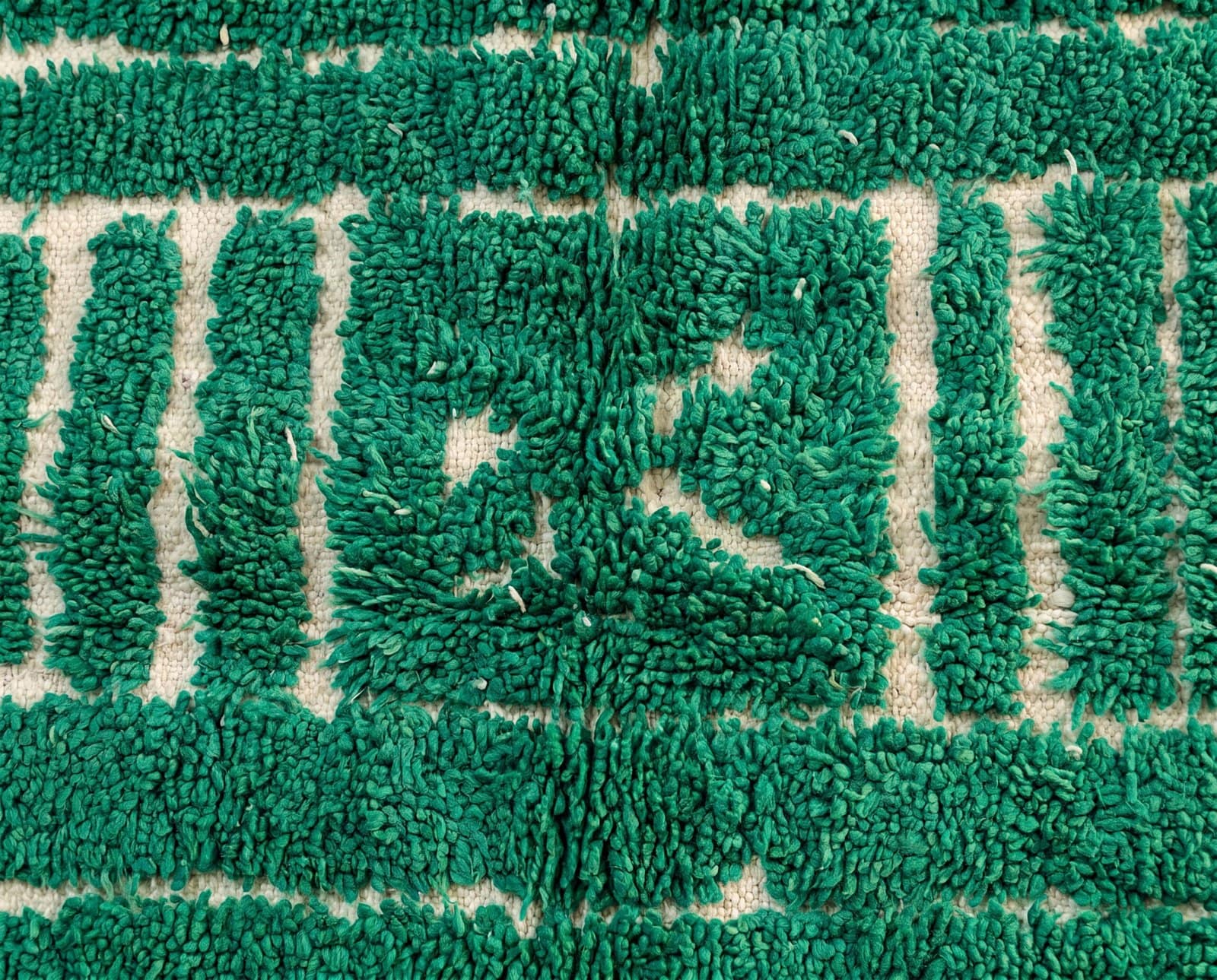 modern-green-berber-rug-handwoven-moroccan-luxury-carpet jjsj