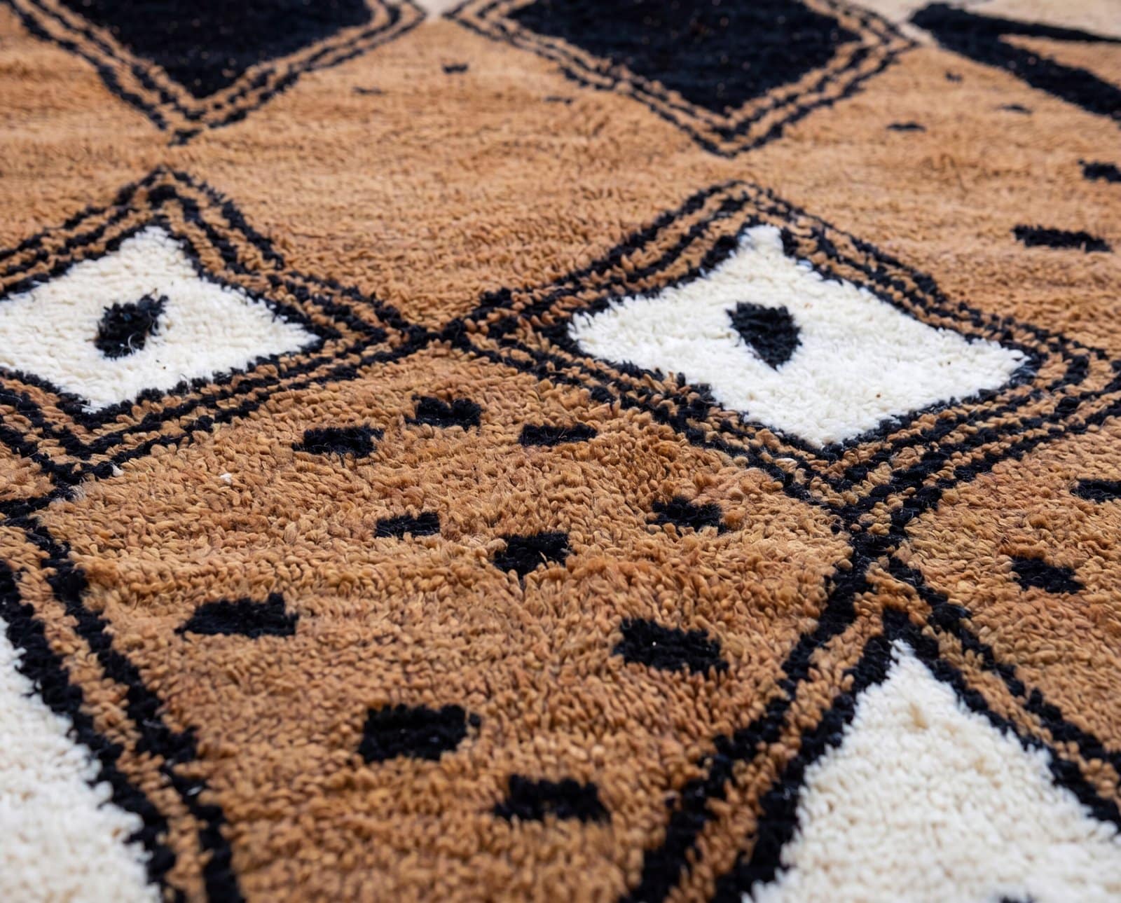 plush-moroccan-shag-rug-geometric-berber-design Hand-Knotted Beni Ourain Wool Rug, Brown White Berber Shag Carpet