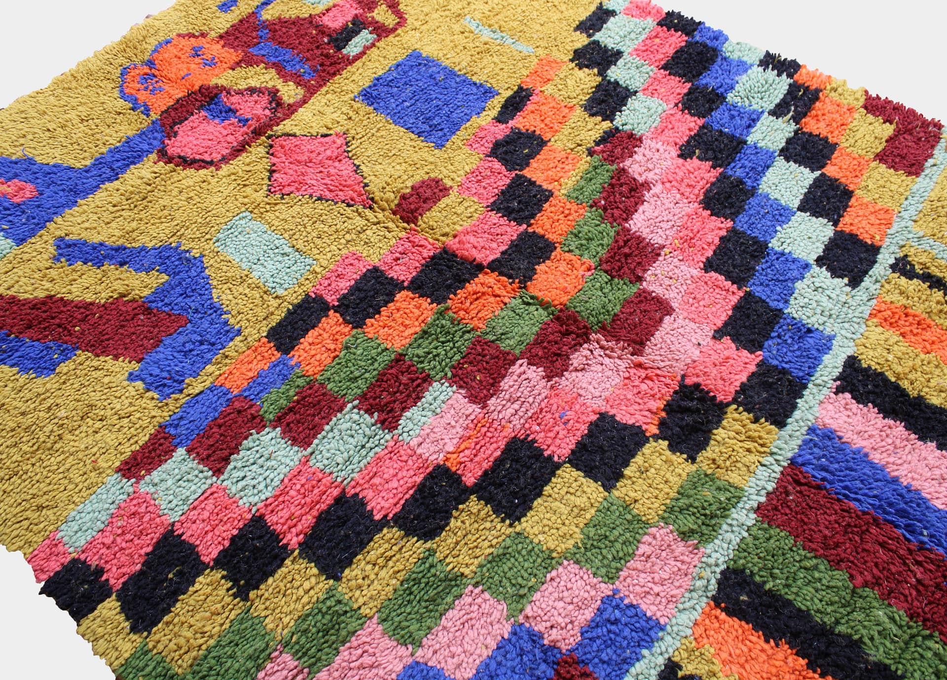mustard-moroccan-wool-rug Soft mustard Moroccan area rug topl view