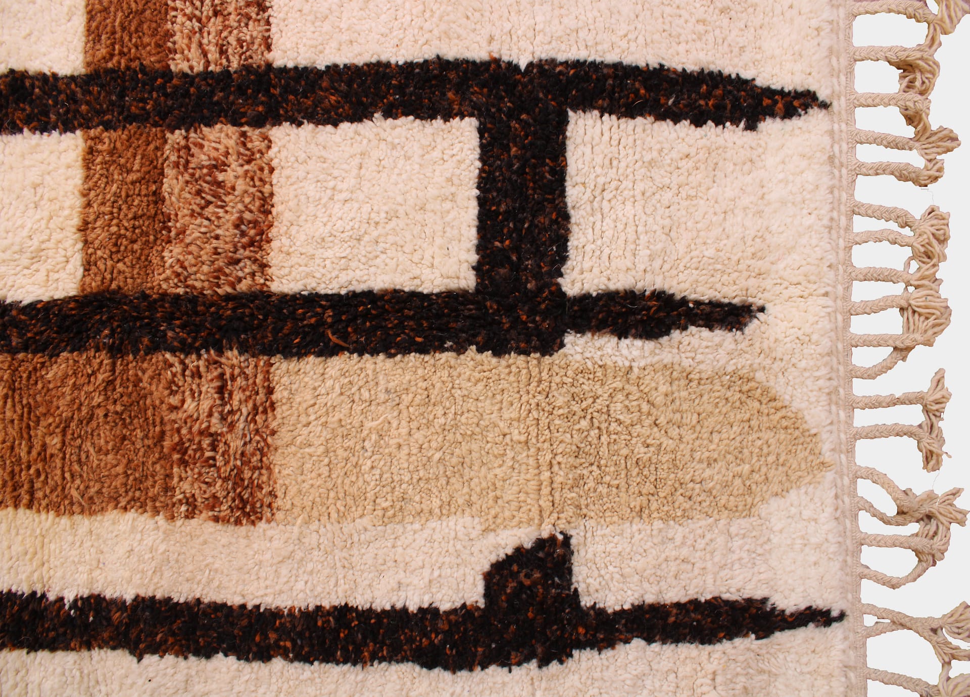 natural-brown-wool-moroccan-carpet Authentic brown Berber wool rug from Atlas Mountains top view