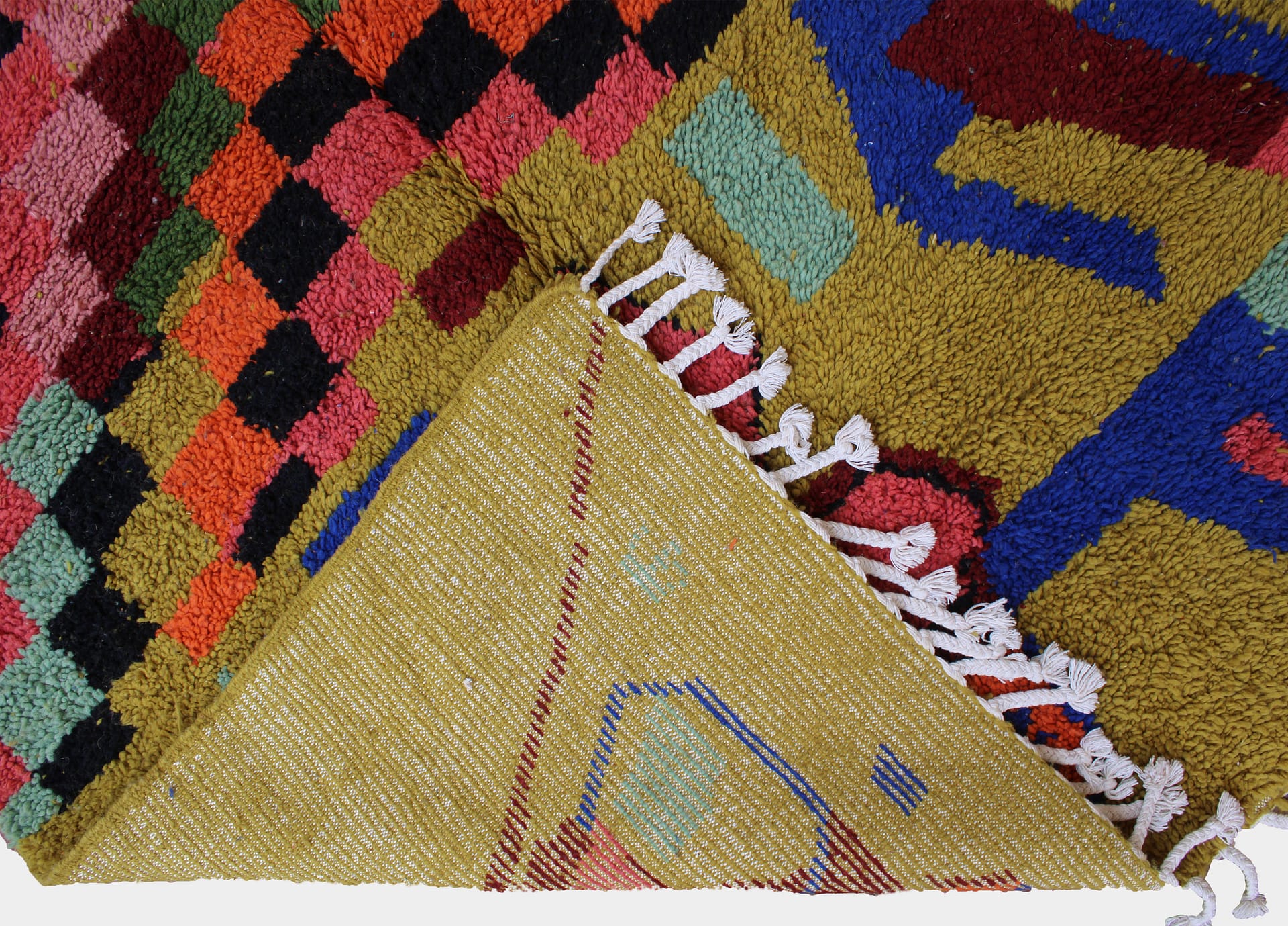 mustard-beni-ourain-wool-rug Natural wool mustard Moroccan carpet with fringe full view